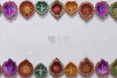 生态友好手工手工泥土花粘土迪亚深迪亚安排作为一个双面边框背景与复制空间
