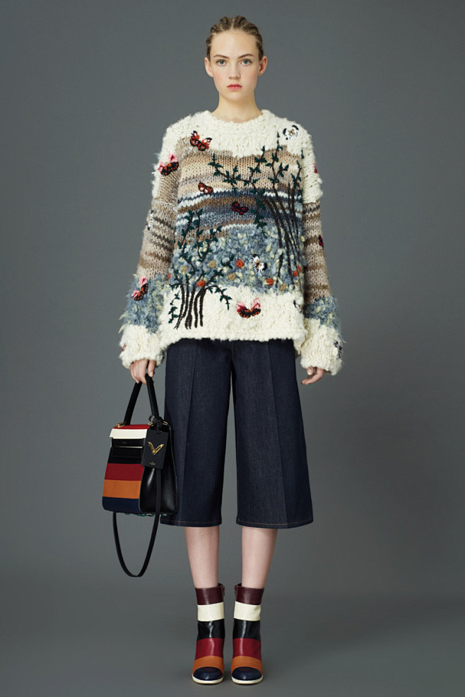 Valentino Pre-Fall 2...