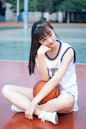 爱打篮球女孩