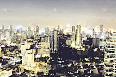 抽象灯光与办公楼夜间水彩插画背景。