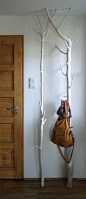 【多用架】【北欧】DIY - wooden coat rack from a branch #product_design #furniture_design. Cute and creative. ..: 