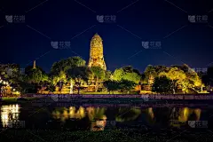 寺古塔是大城府历史公园内佛教寺院著名的旅游景点。