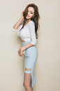 YeonJeong°┊160220 图片‖C店更新（性感交叉短款T&半身短裙）_看图_李妍静吧_百度贴吧