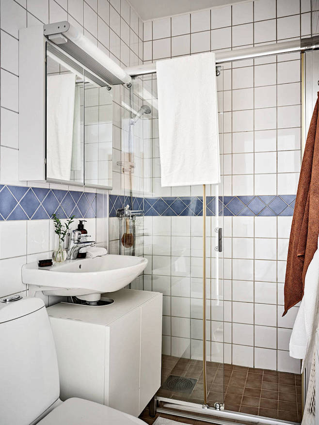 这个迷人的瑞典小公寓，只有32平米，它有...