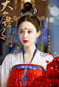 10位古装女神造型PK！古力娜扎《风起霓裳》唐装美艳，章子怡《上阳赋》优雅_图片 : 章子怡主演的《上阳赋》，还有关晓彤主演的《我就是这般女子》，多部古装剧还在热播中，没想到又上了古力娜扎主演的古装传奇大剧《风起霓裳》，该剧原名《大唐明月》，突然定档让大家又惊又喜，唐风古装造型美翻啦！ 《…