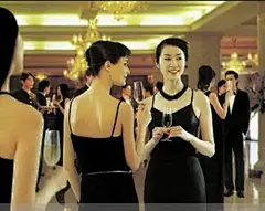 两个已婚十年的同学，带着各自的妻子参加聚会-7叽歪http://7gy.cn/mp/2433dbaf-1f85-432d-9f4b-98aed725bc12.html