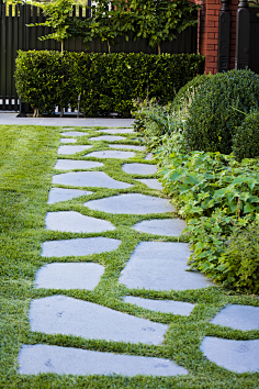 com采集hoea珠珠姣采集到汀步花园景观#庭院景观