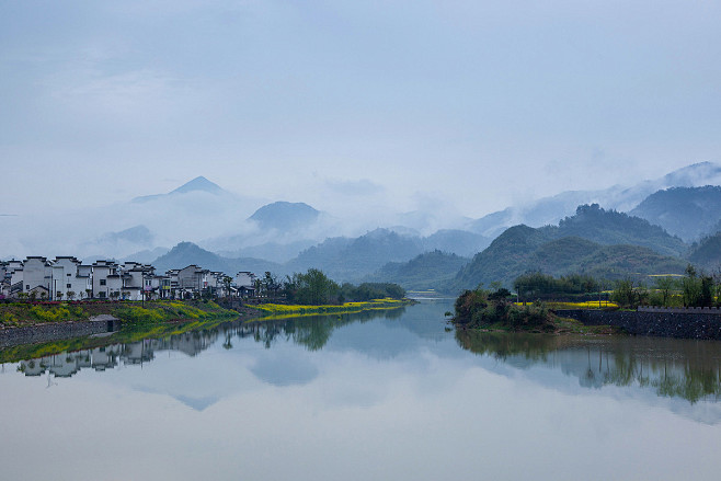 空山新雨后