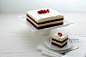 蛋糕迷们有福了，派悦坊推出红丝绒芝士礼赞与树莓红丝绒蛋糕