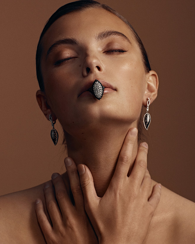 jewelry beige models...