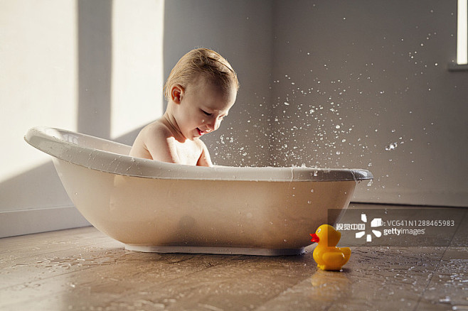 婴儿,嬉戏的,浴盆,可爱的,湿正版图片素...