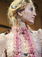 头饰细节 ｜ Alexander McQueen 2016 ​​​​