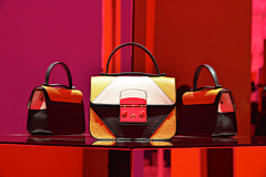 人可山采集到Furla
