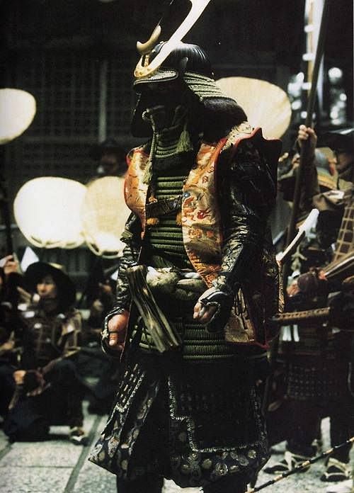 20:16:27日本武士铠甲道具-盔甲从前有个j先生该采集也在以下画板加载