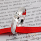 铂Pt950钻石情侣男戒（丘比特珠宝520qbt.com）为你提供各种优质的钻石戒指，结婚戒指，订婚戒指选购服务！