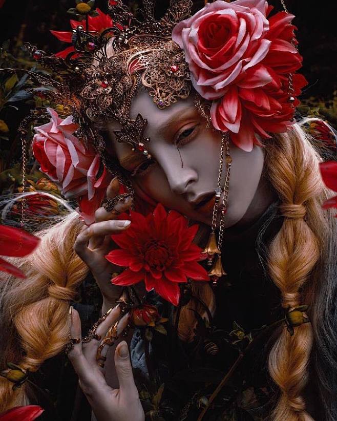 嗑颜bot超话   之前发过的那位有神...