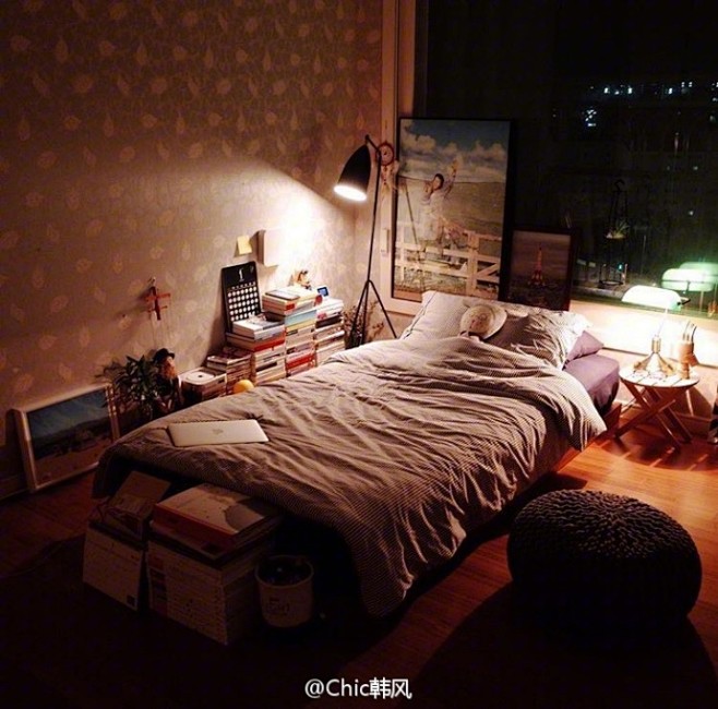 | Chic  Room | 舒服的睡床...