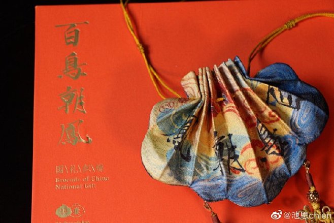 国礼织锦织造的香囊礼盒，希望大家喜欢。@...
