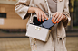 take something into bag: 1 thousand results found on Yandex Images