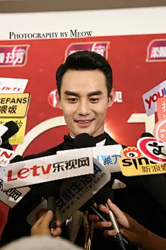 #王凯kkw# #王凯国剧盛典# 移动的表情包par... 来自一只猫爪Meow - 微博