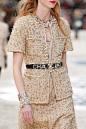 【多图】Chanel香奈儿2019年春夏高级成衣时装发布秀_秀场细节_VOGUE时尚网