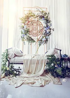 官窑  Credits/Acknowledgement: Imperial Turquoise. Chinese wedding series based on Song dynasty's 5 Great porcelain wares 宋五大窑之官窑   Flowers and styling by @blancstudios.co Model styling and photography by @hanfugirl