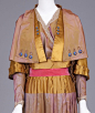 这件1910年代中叶的衣服仿佛是用霞光做成，... 来自神猫罗尼休 - 微博