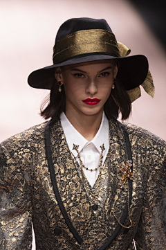 三天er采集到Dolce&Gabbana2019年春夏高级成衣时装发布
