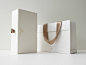 COSME DECORTE Gift Packaging : Gift Package Design for COSME DECORTE