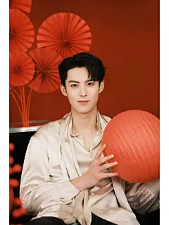 新年王鹤棣壁纸_2_桃子_来自小红书网页版