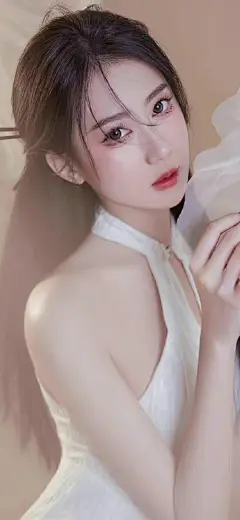一旗一佳人
采集@别致的七