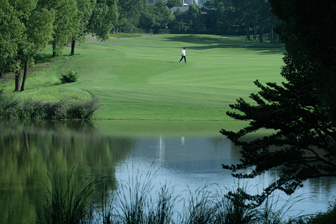 005-west-lake-golf-l...