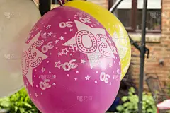 气球,黄色,粉色,第三十岁的生日,贺卡,水平画幅,生日,特写,明亮,现代