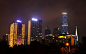 除了豪宅，还有很多商业中心，也为珠江夜景填上亮丽的一笔