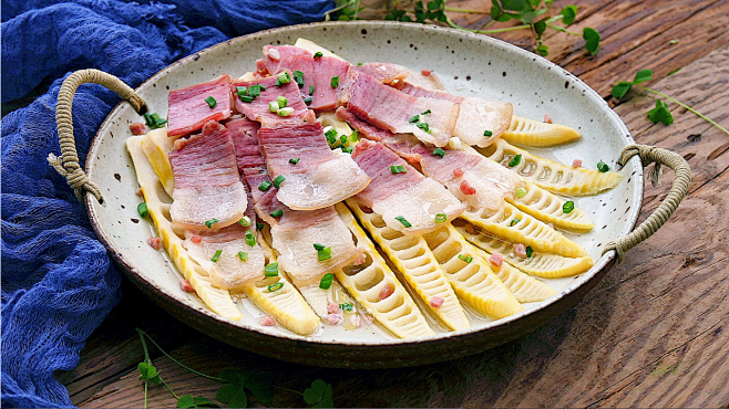 咸肉蒸春笋