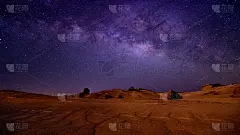 对Wadi al-Hitan地区法尤姆沙漠塔巴巴星系的臂部进行监测