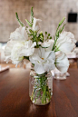 white lisianthus