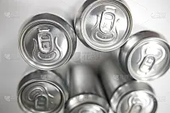罐装甜饮料(或啤酒)汽水罐