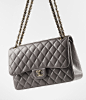 large-classic-handbag-dark-gray-lambskin-gold-tone-metal-lambskin-gold-tone-metal-packshot-artistique-vue4-a58600y04059ni691-8854268805150.jpg (1920×2242)