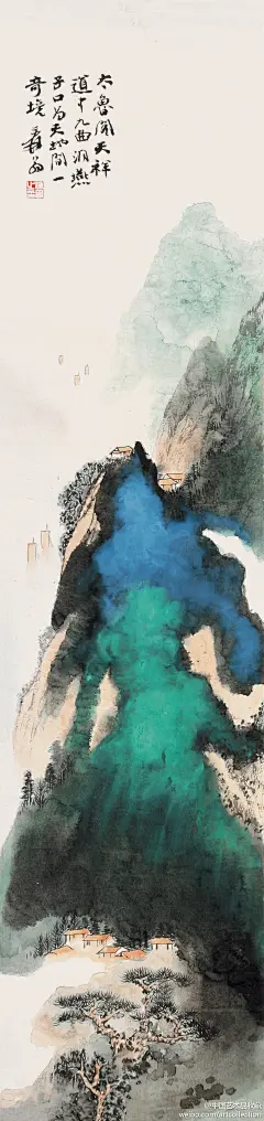 #山水画#【 张大千 《泼墨山水》 】张大千的画风，先后曾经数度改变，晚年时历经探索，在57岁时自创泼墨泼彩画法，这些泼墨泼彩之作气度宏大、层次井然、色彩瑰丽。张大千认为自己所创的“泼墨泼彩”新技法是受到魏晋时期画家张僧繇没骨法的影响，然而最重要的是加入了张大千本人的再创作。