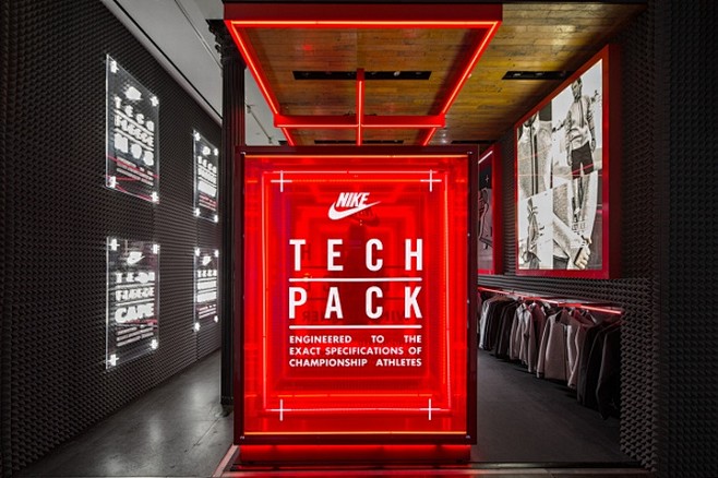 » Nike flagship stor...