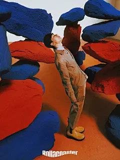                                                                                                                                         #林俊杰Rollacoaster MEN创刊封面##林俊杰出道18年梦幻大片##林俊杰出道18周年纪念刊#在出道的第18年，@林俊杰 不仅依旧抱持着对于音乐的初心，还对“音乐”有了新的理解与感悟。当他以“新人”的身份去启程拥抱陌生的环境与