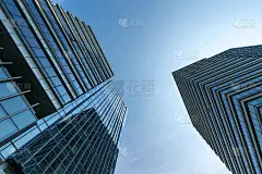 中国青岛摩天楼商务办公室之窗