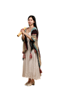春季旅游出行彩色披肩少女人物免抠元素