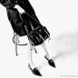 置顶 #Prada365# 黑色尼龙#BlackNylon#：日落背影。如戏人生。一生一包。彼然一新。#Prada2018春夏广告大片# ​​​ ​​​​
