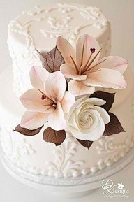 Stylish wedding cake...
