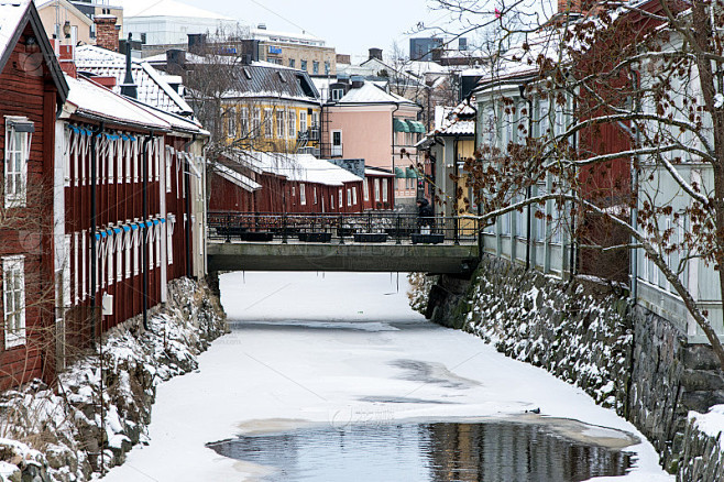 Svartån在Västerås在冬天