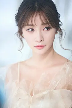 柳岩变知性女神范唯美写真手机壁纸