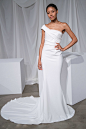 Amsale Bridal Fall 2020 Fashion Show : The complete Amsale Bridal Fall 2020 fashion show now on Vogue Runway.