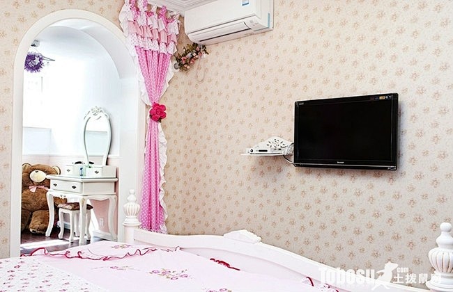 韩式阁楼温馨卧室设计—土拨鼠装饰设计门户